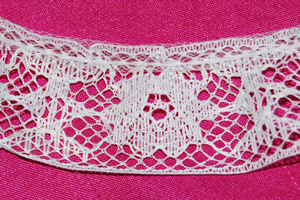 1" White Gathered 1" White Gathered